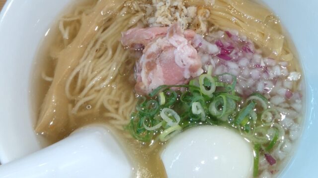 新宿　鳳仙花「味玉らぁ麺」