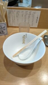 新宿　鳳仙花「味玉らぁ麺」完食